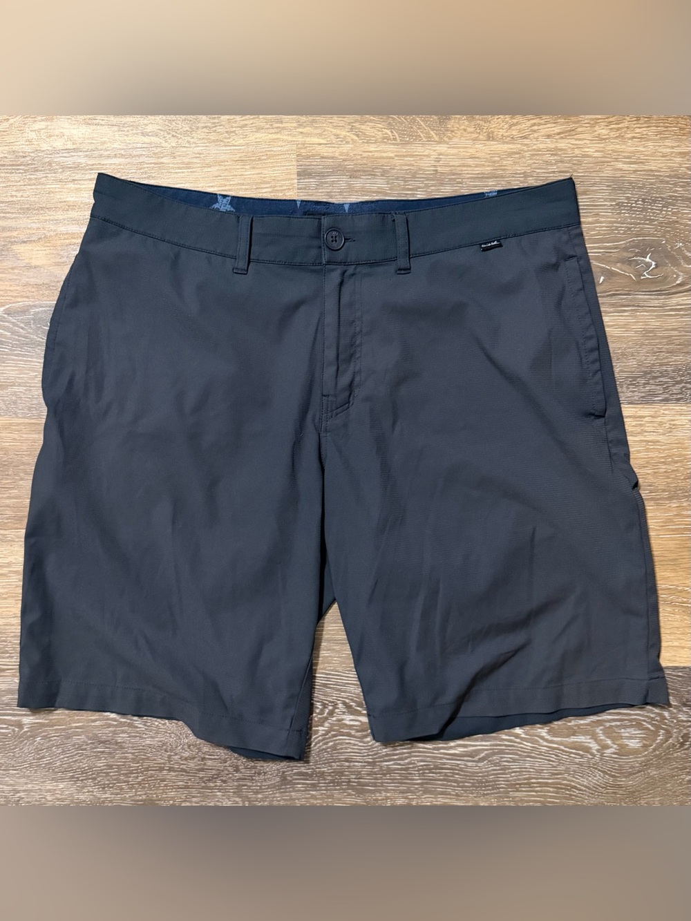 TravisMathew Men’s Golf Shorts Size 34 Dark Navy Stretch Performance